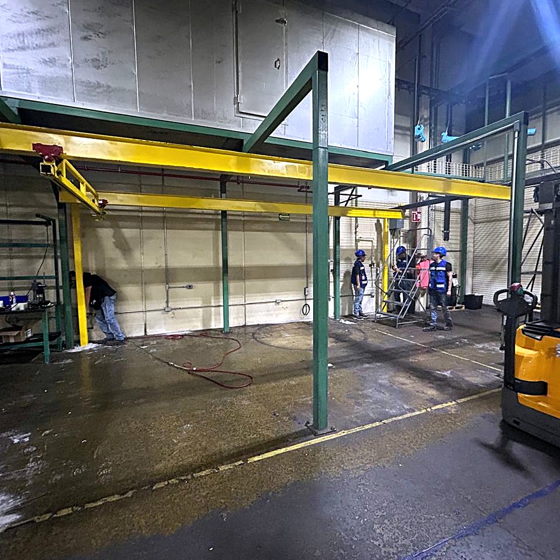 Montaje de estructura en planta