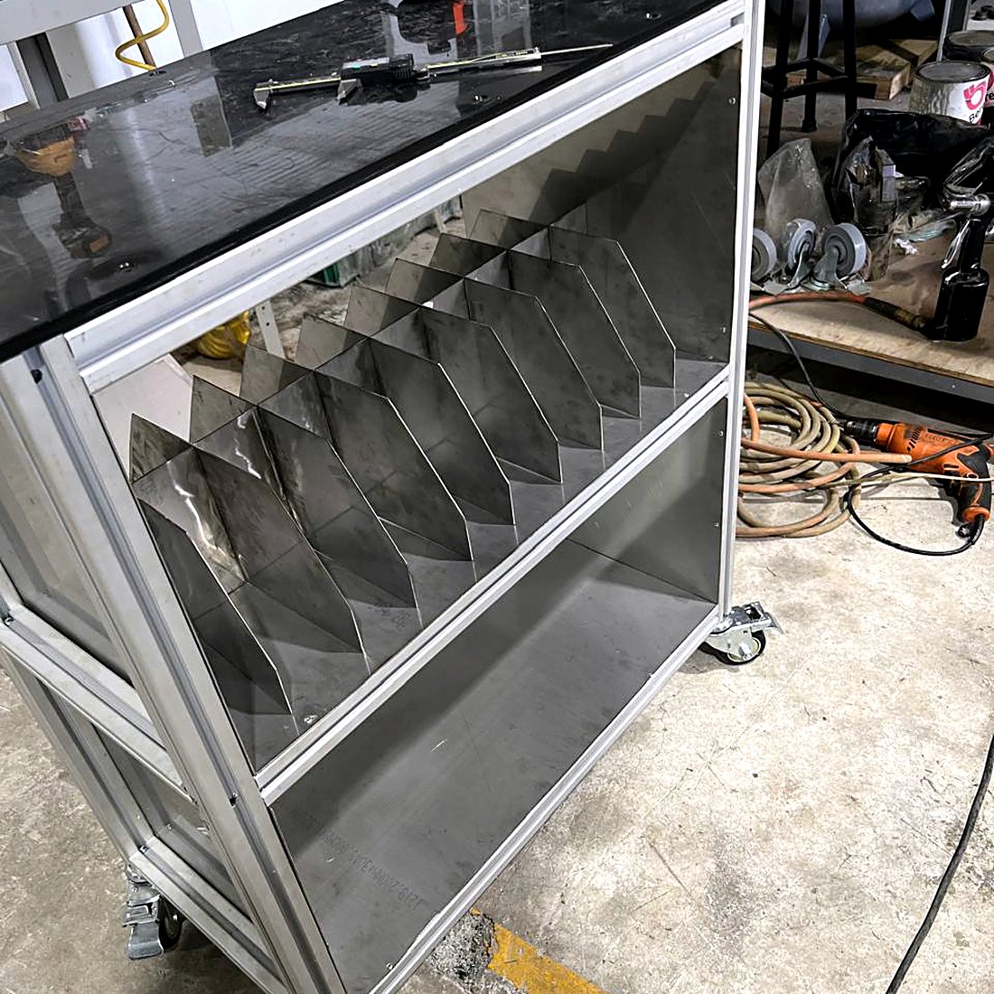 Rack de perfil de aluminio
